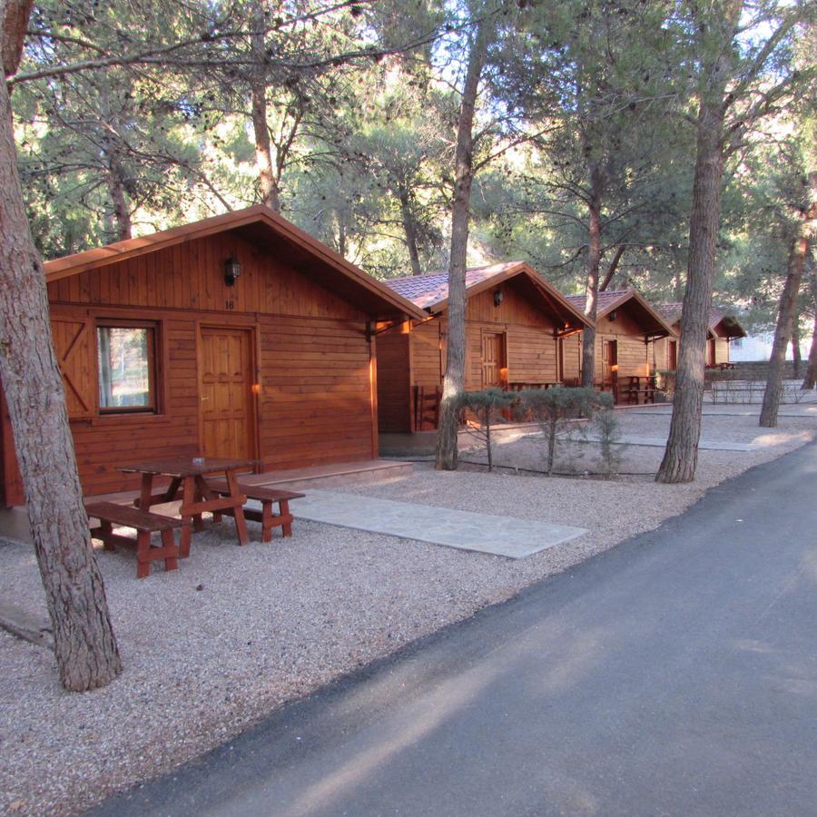 Camping-Bungalows Ciudad De 아바라신 외부 사진